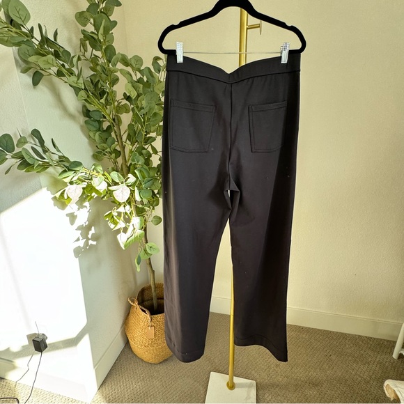 Halara pull on Flare pants. Size Large (tall) - Picture 3 of 9